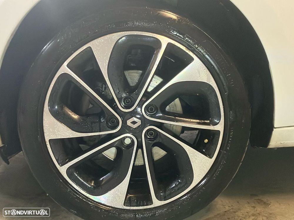 Renault Mégane Sport Tourer - 9