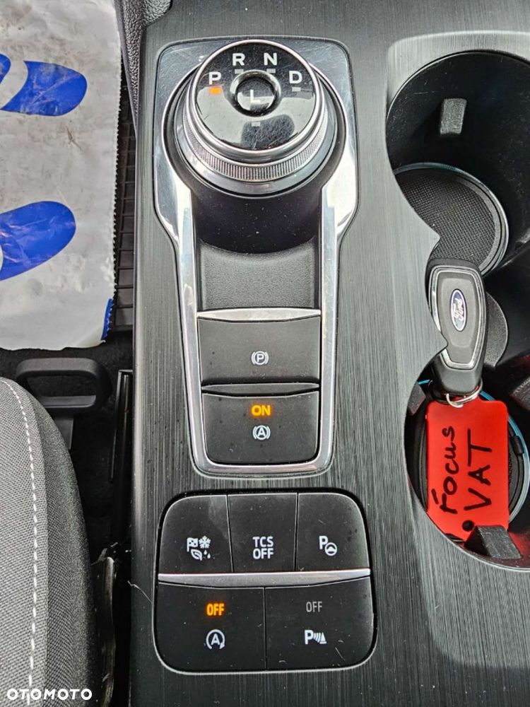 Ford Focus - 30
