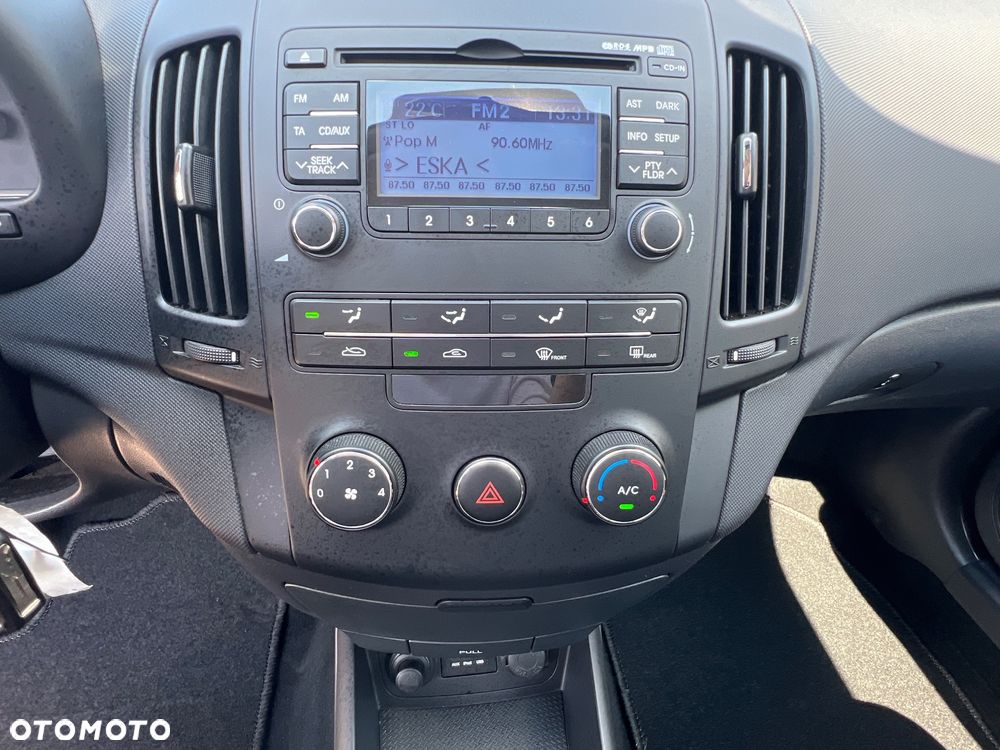 Hyundai i30 1.4 FIFA WM Edition - 18