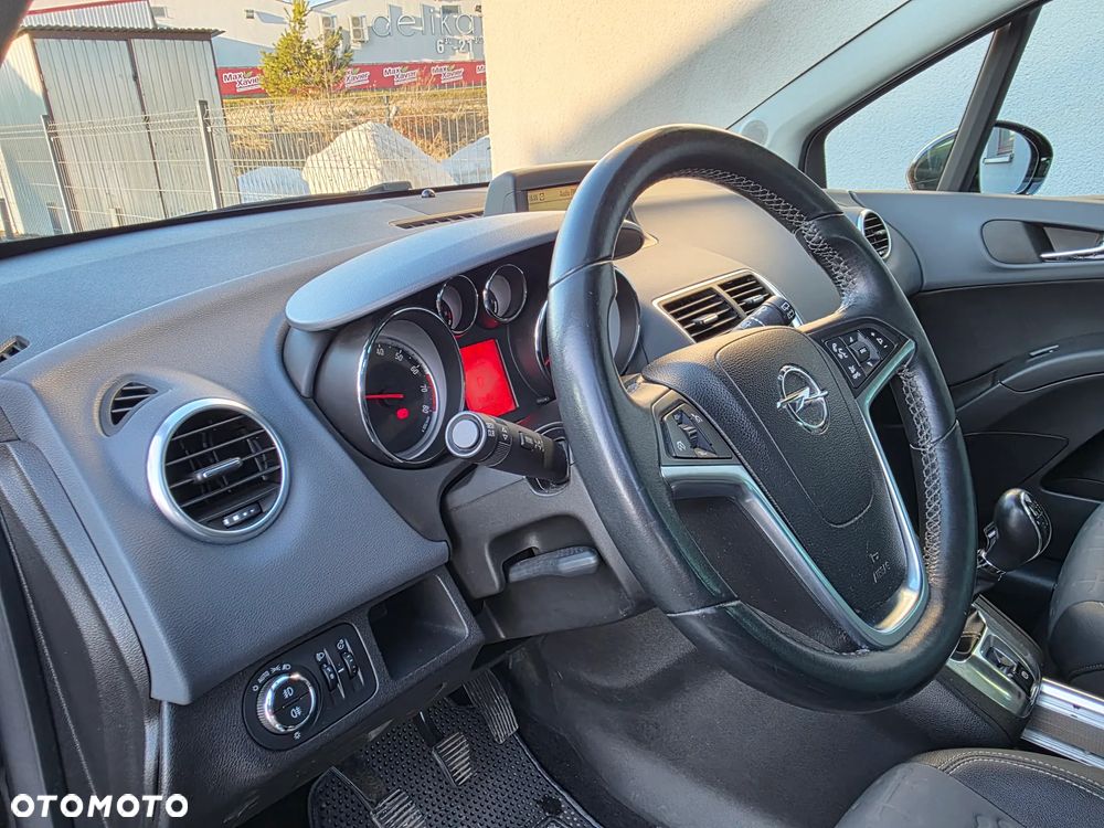 Opel Meriva - 11