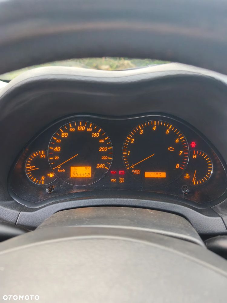 Toyota Avensis 2.0 VVT-i Sol Plus - 8