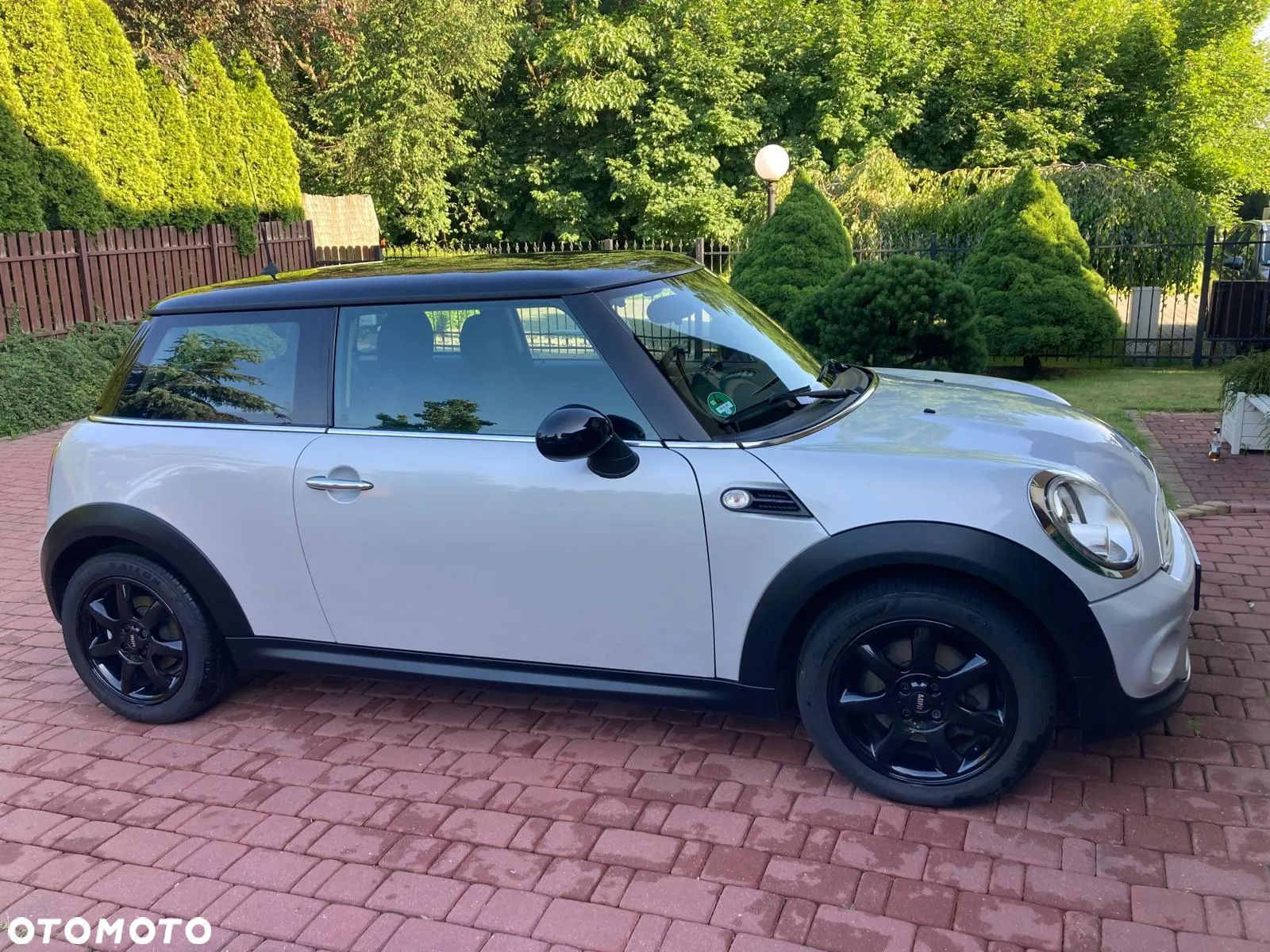 MINI Cooper Standard - 1