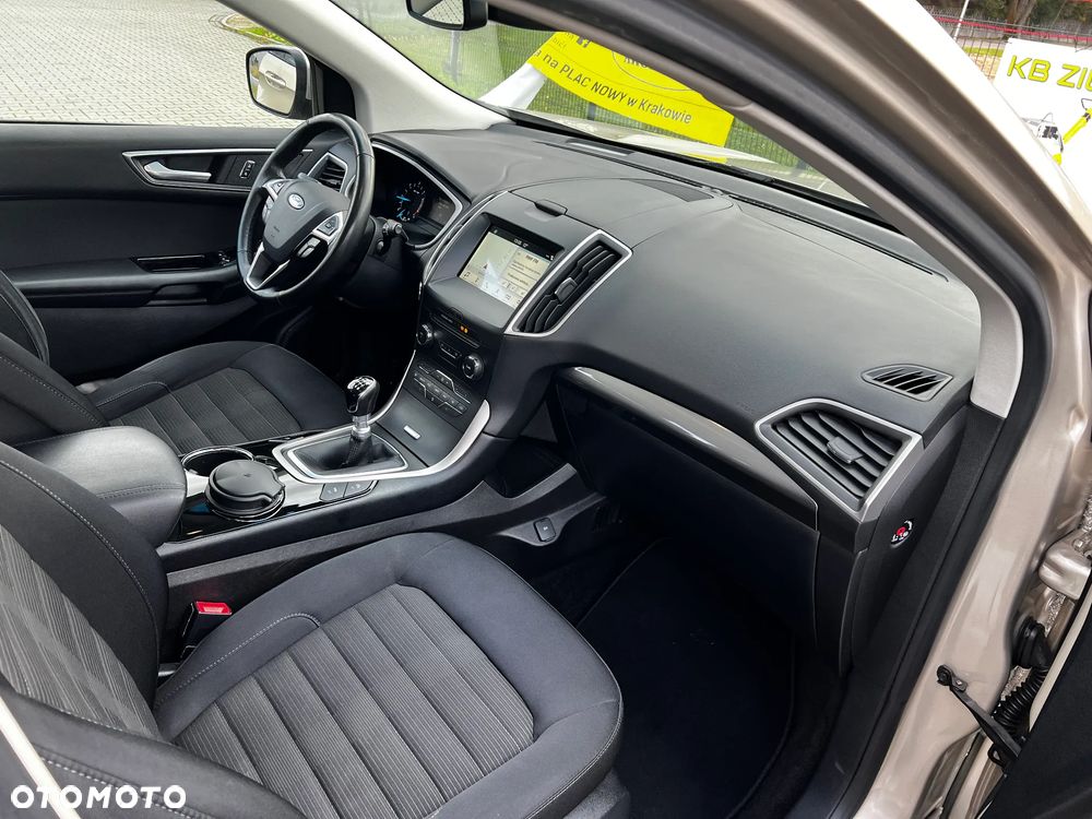 Ford Edge 2.0 TDCi 4WD Titanium - 13
