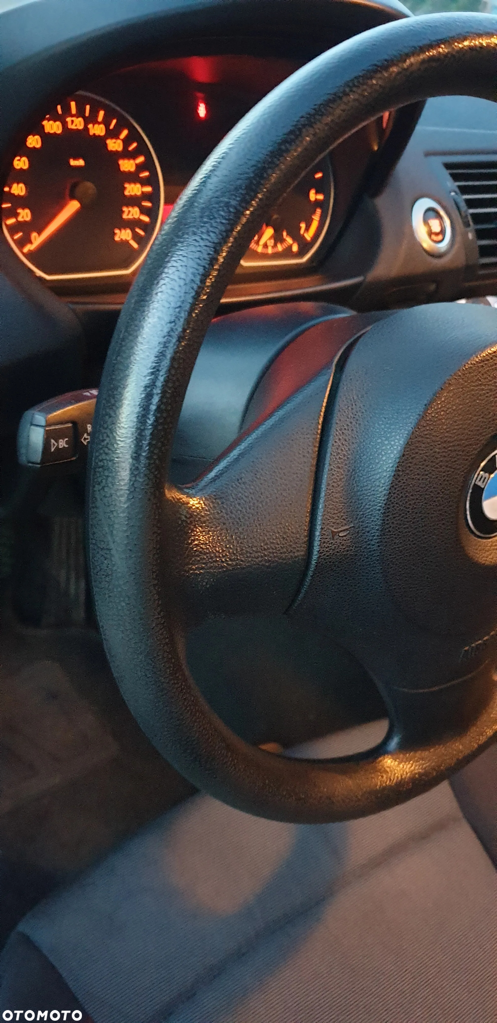 BMW Seria 1 116i - 21