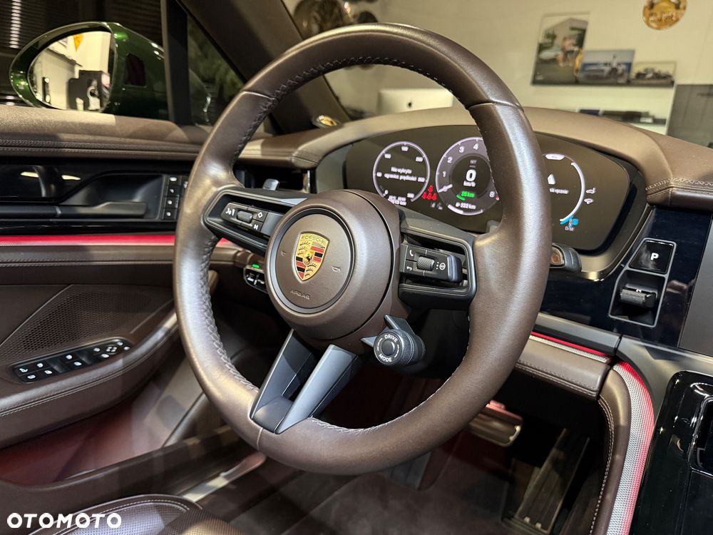 Porsche Panamera 4 - 26