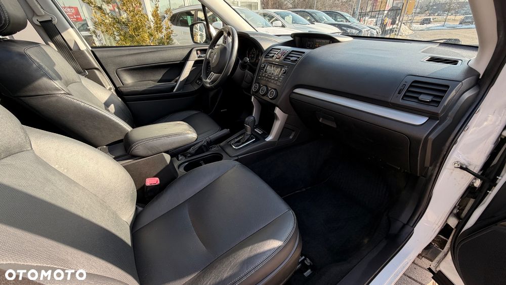 Subaru Forester 2.0XT Lineartronic Platinum - 23