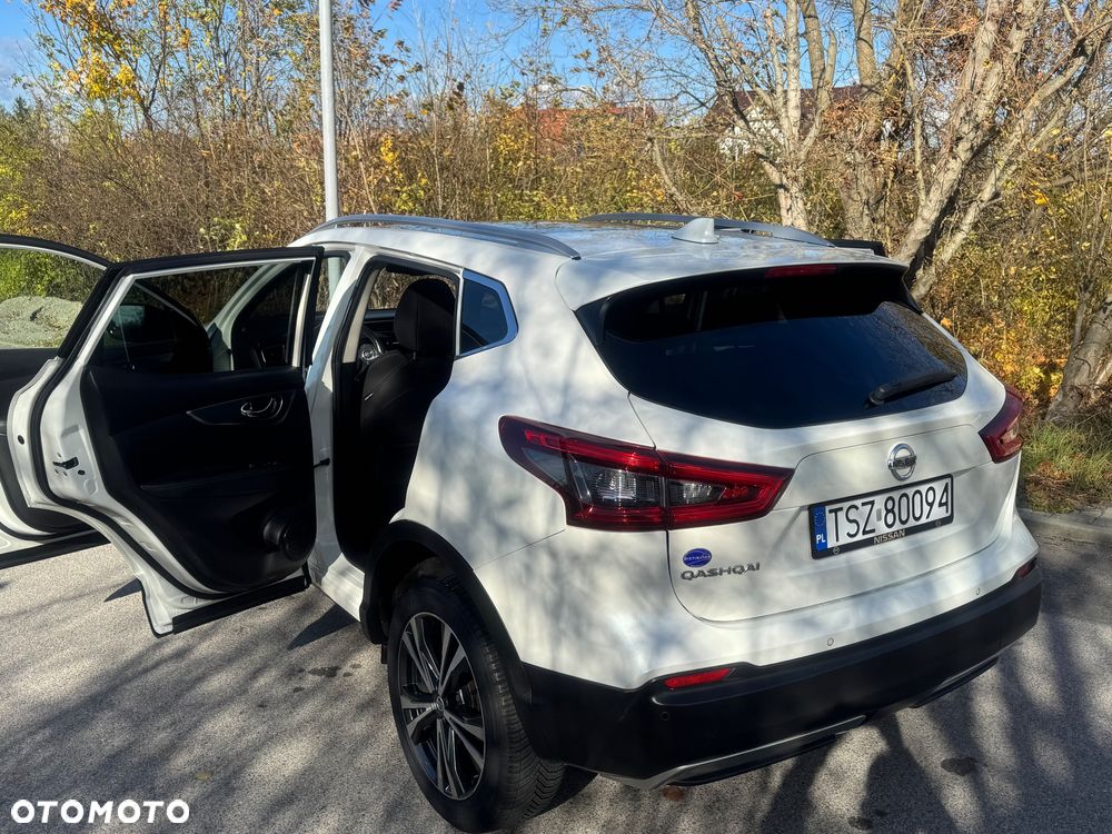 Nissan Qashqai 1.3 DIG-T TEKNA - 21