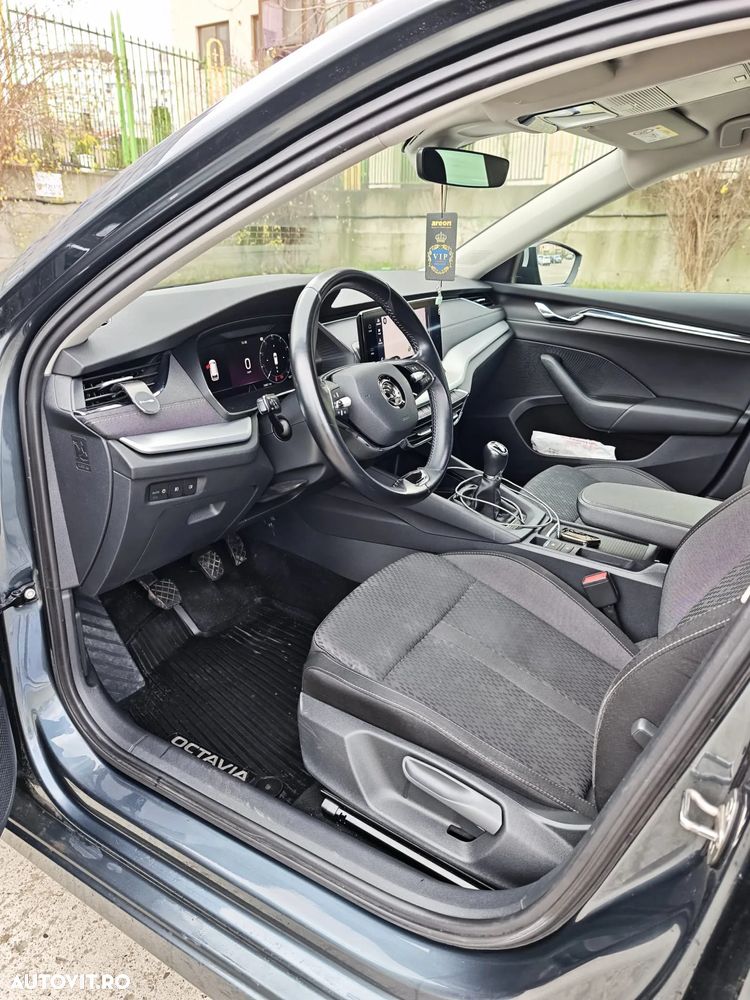 Skoda Octavia 2.0 TDI Style - 4