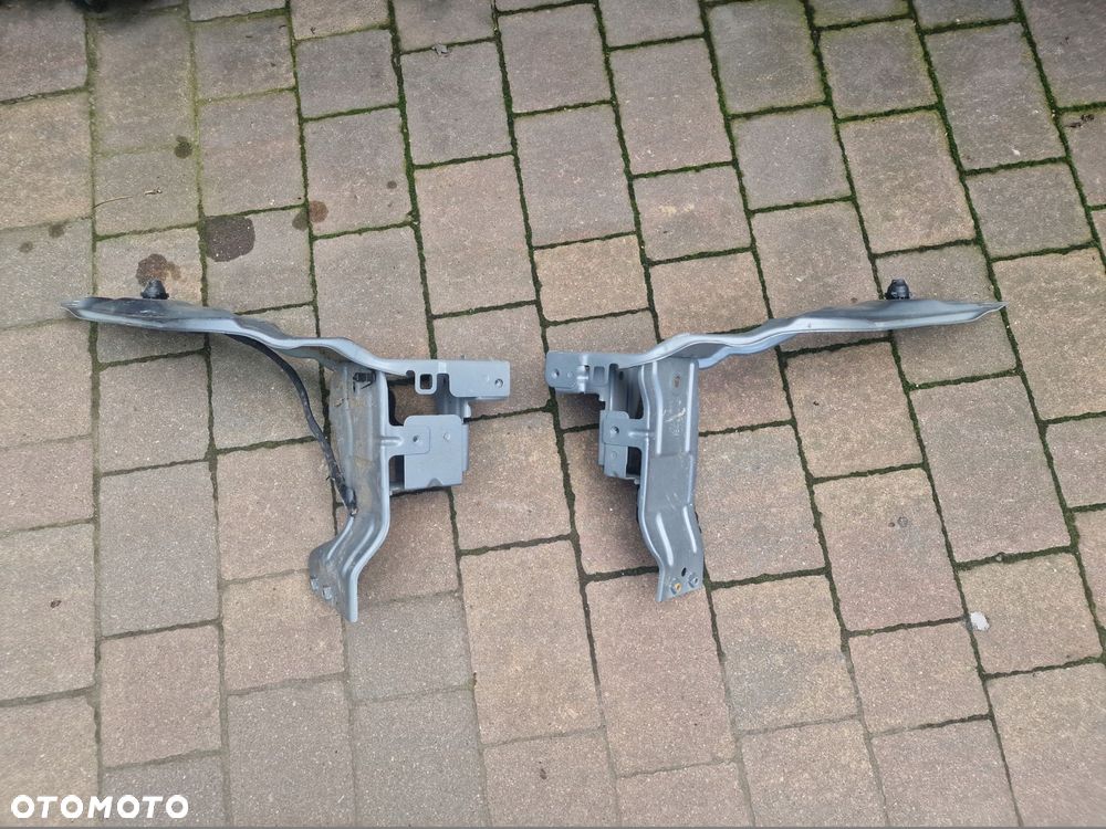 ślizg okular pas dacia duster iii 625182907r prawy - 1