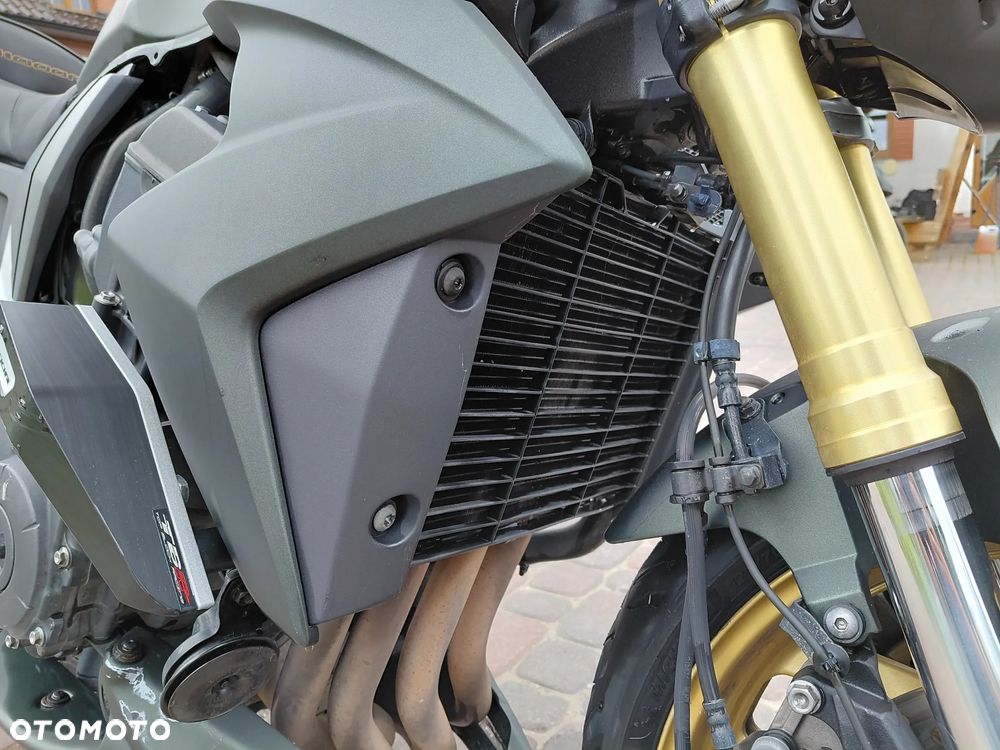 Honda CB - 9