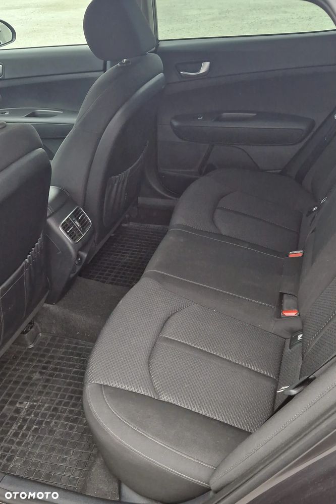 Kia Optima 1.7 CRDI L - 13