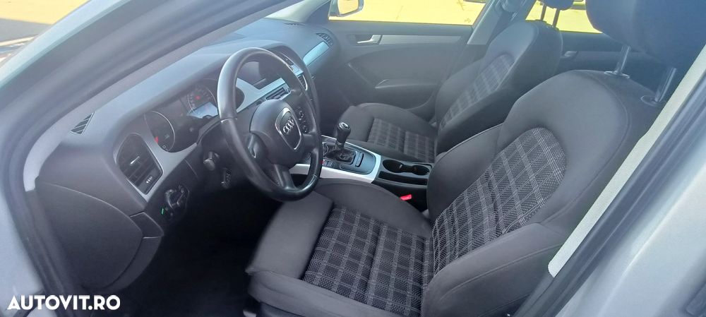 Audi A4 2.0 TDI DPF Ambiente - 11