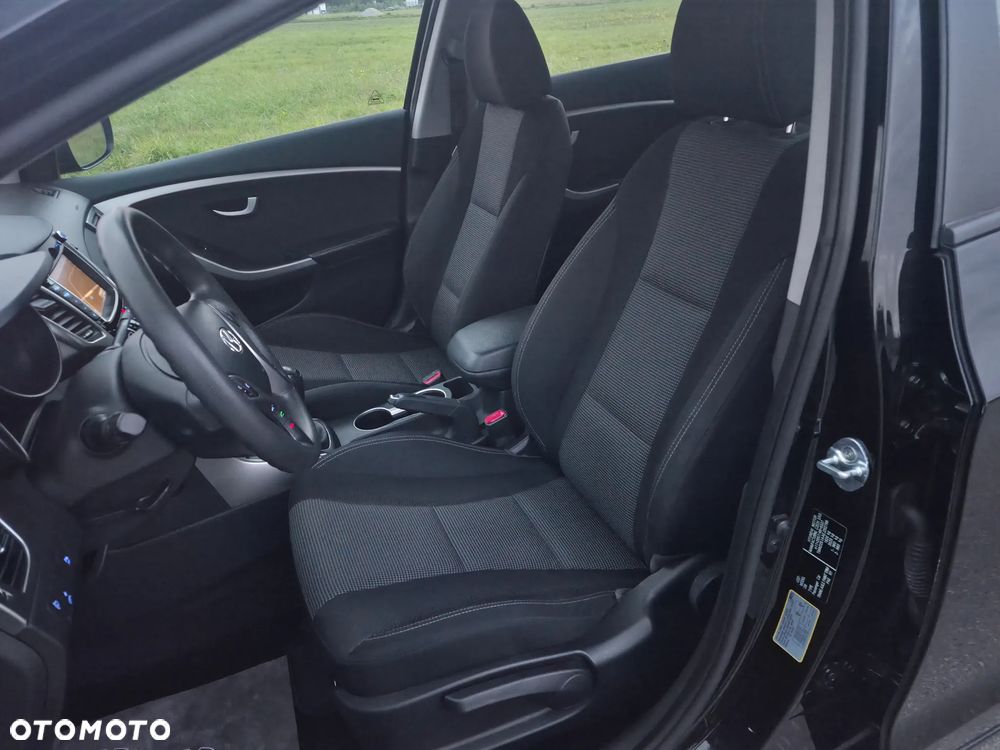 Hyundai i30 1.4 Premium - 14