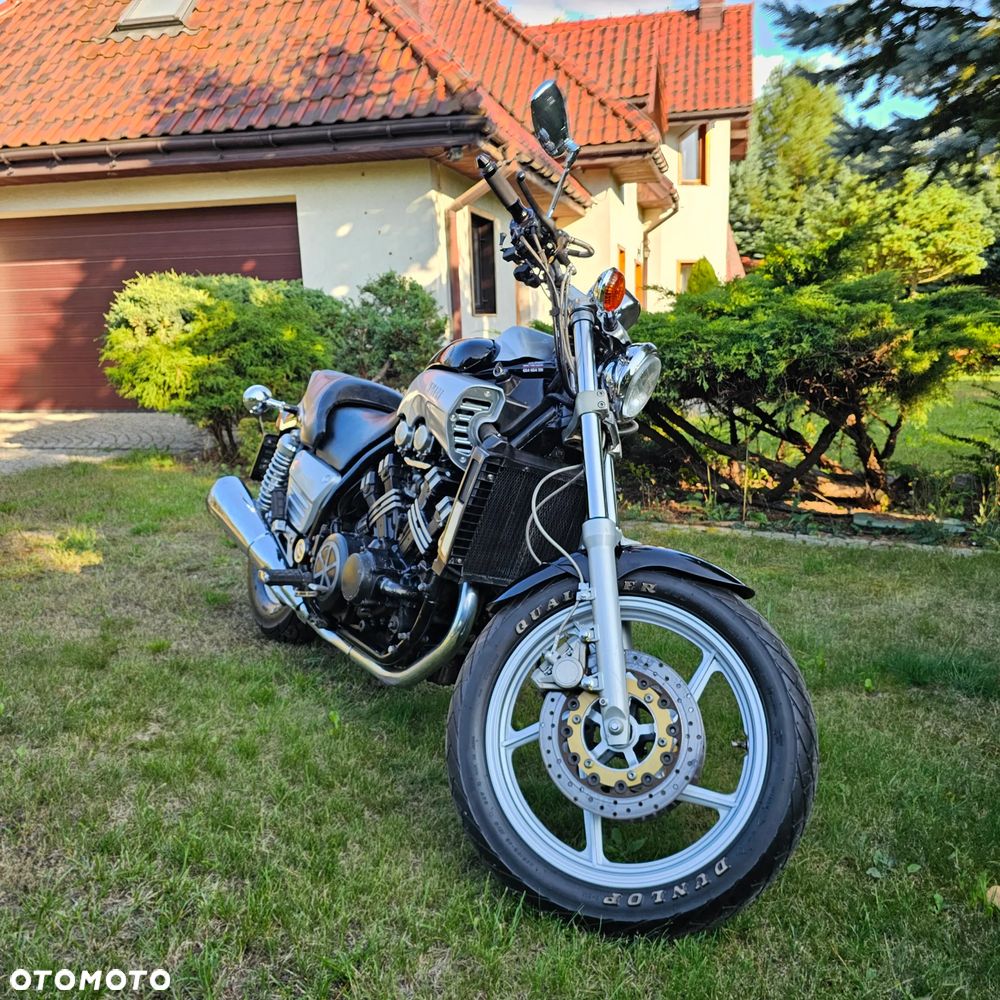 Yamaha V-MAX - 2
