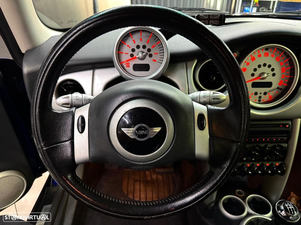 MINI 3 Portas One 1.6 - 11