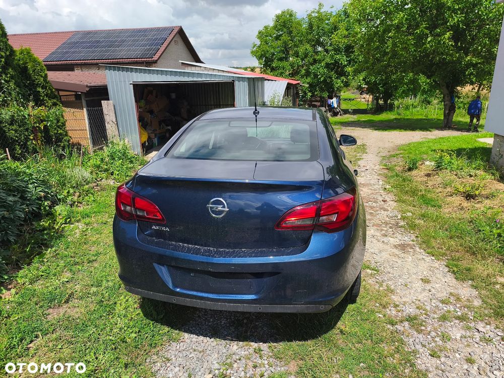 Opel Astra - 25