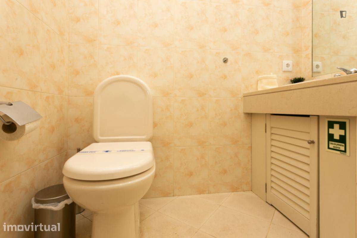 Apartamento com 2 quartos - localizado em Lordelo do Ouro Porto - Grande imagem: 5/21