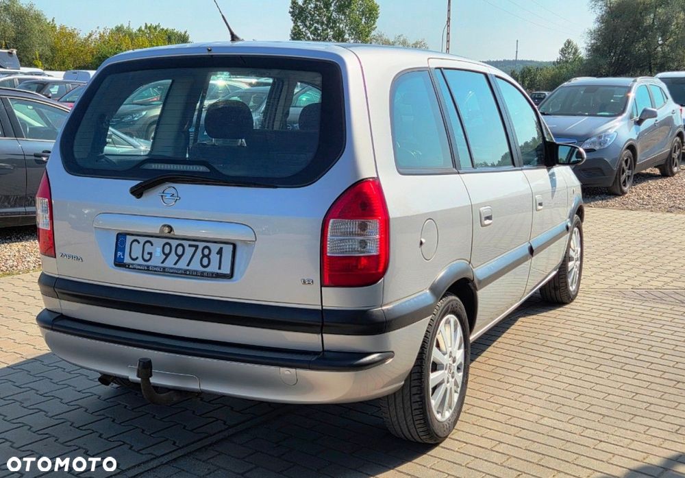Opel Zafira - 3