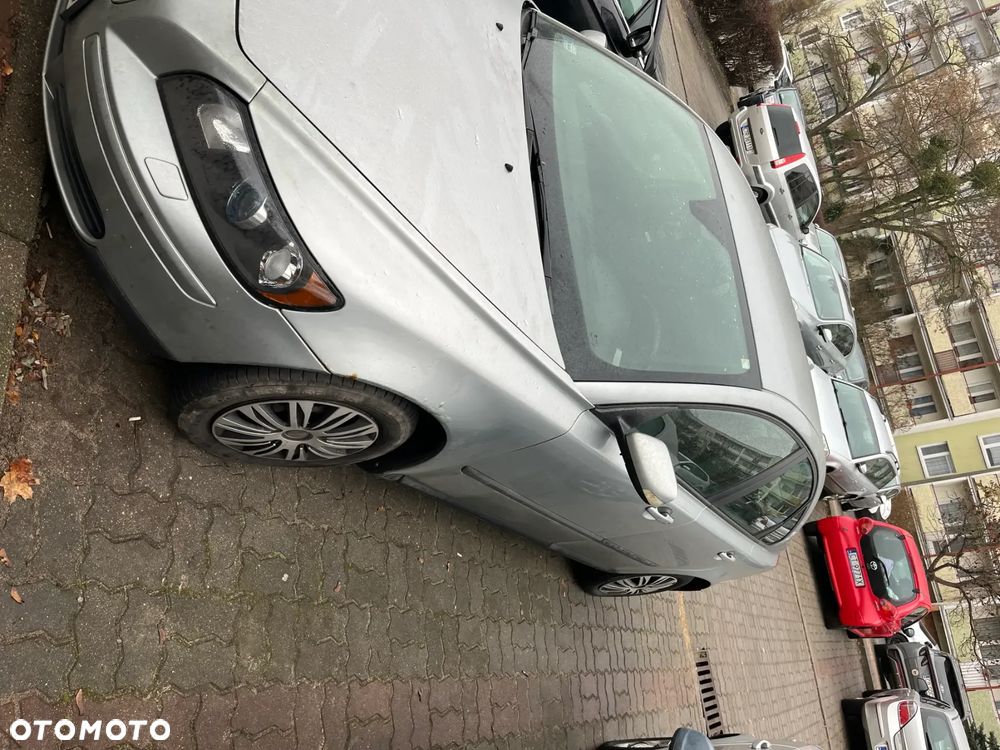 Volvo S40 1.8 Momentum - 4