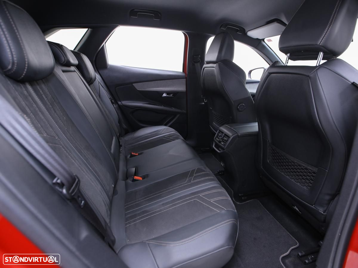 Peugeot 3008 1.5 BlueHDi GT EAT8 - 11