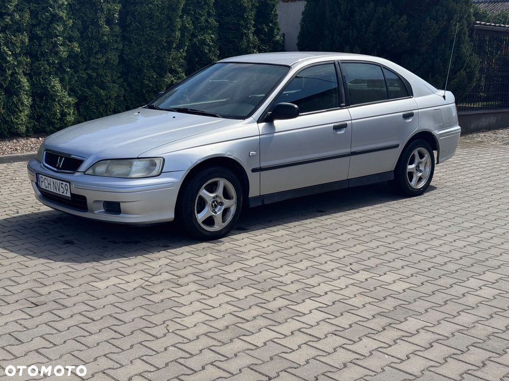 Honda Accord 1.8i LS - 3