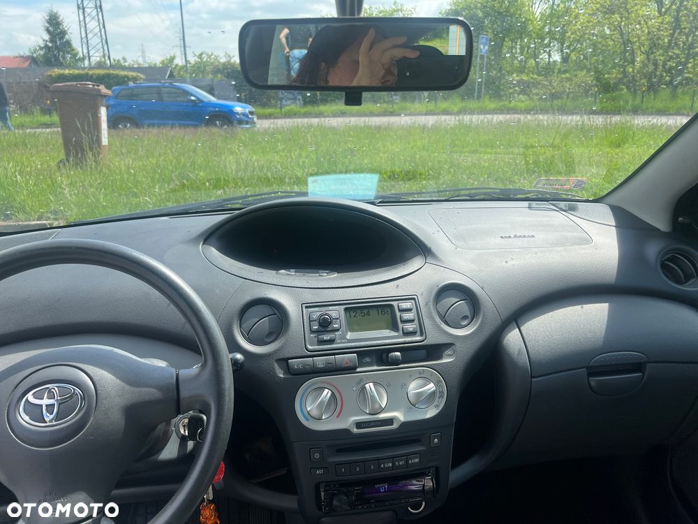 Toyota Yaris 1.0 Sol MM - 16