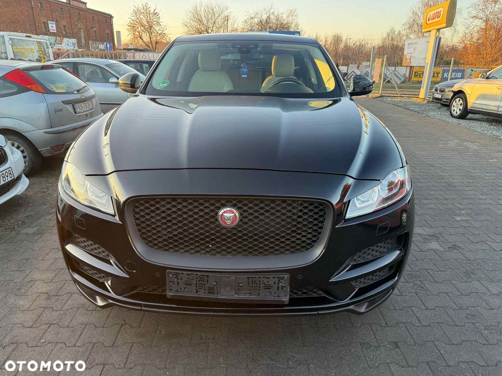 Jaguar F-Pace 20d AWD Pure - 2
