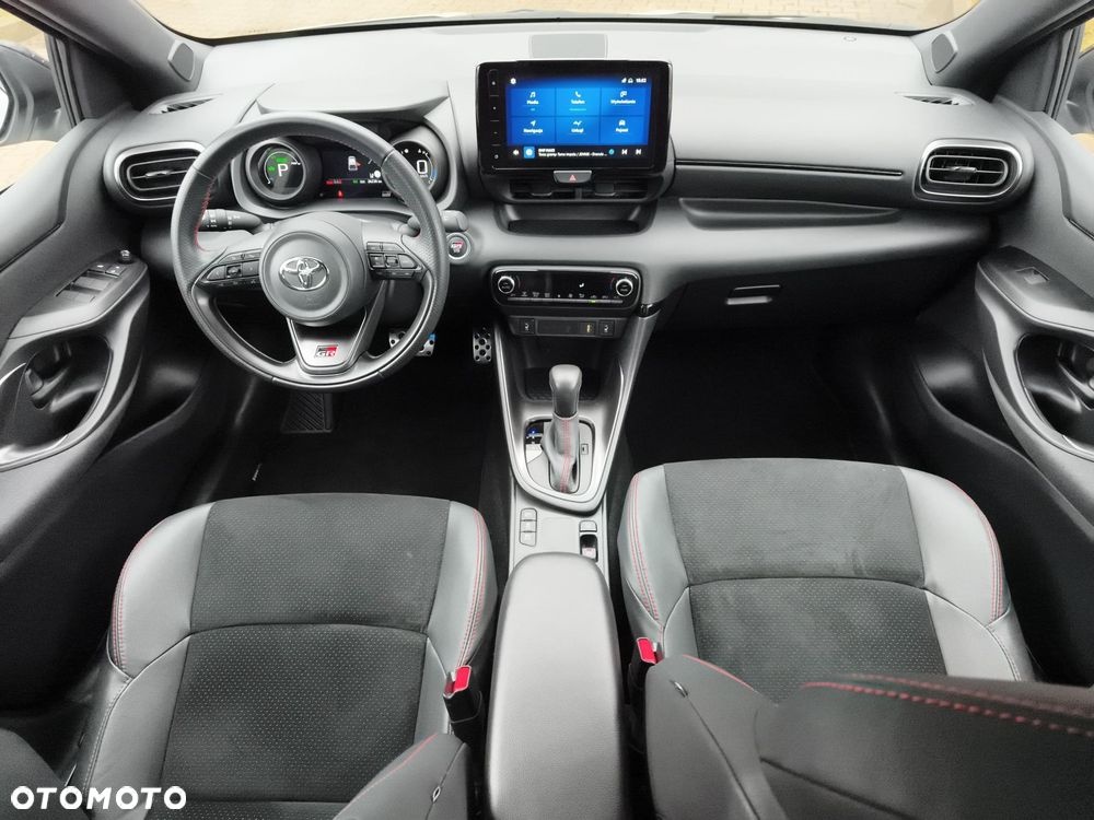 Toyota Yaris - 11