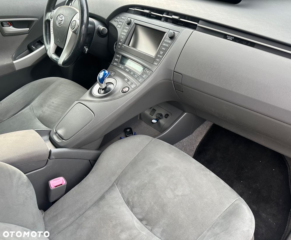 Toyota Prius - 10