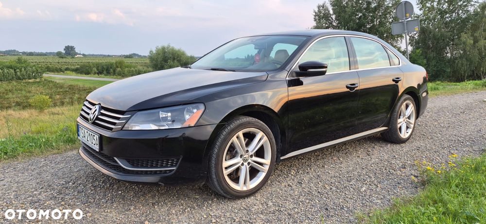 Volkswagen Passat 1.8 TSI Highline DSG - 2