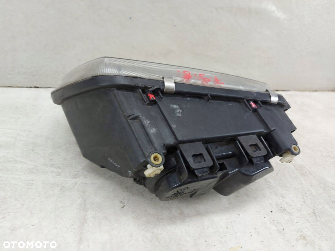 Audi A3 8L Xenon 06-99 lampa prawa przednia przód reflektor - 8