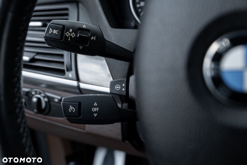 BMW X5 xDrive40d - 28