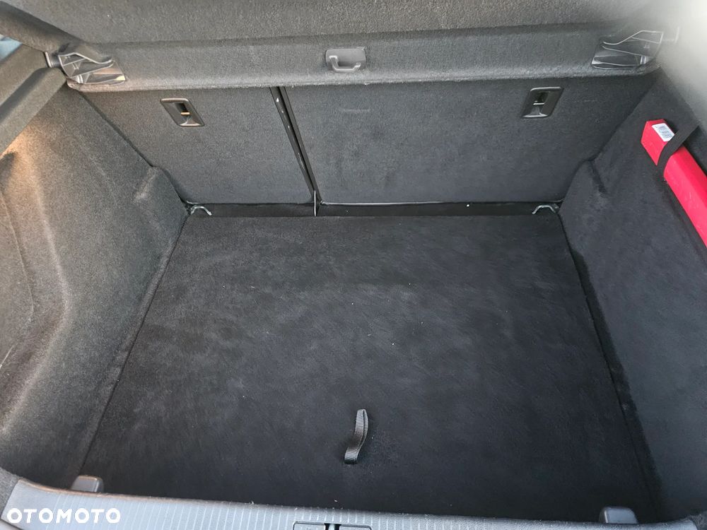 Opel Astra 1.4 T Cosmo - 24