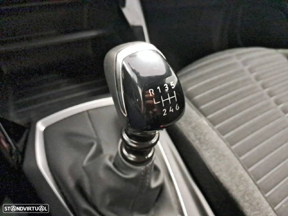 Peugeot 2008 1.2 PureTech Active - 22