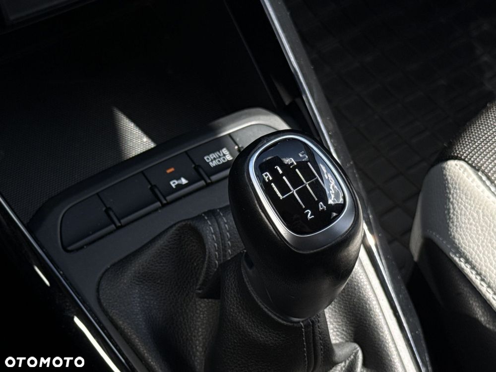 Kia Stonic 1.0 T-GDI MHEV L - 23