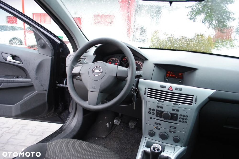 Opel Astra 1.6 Edition - 11