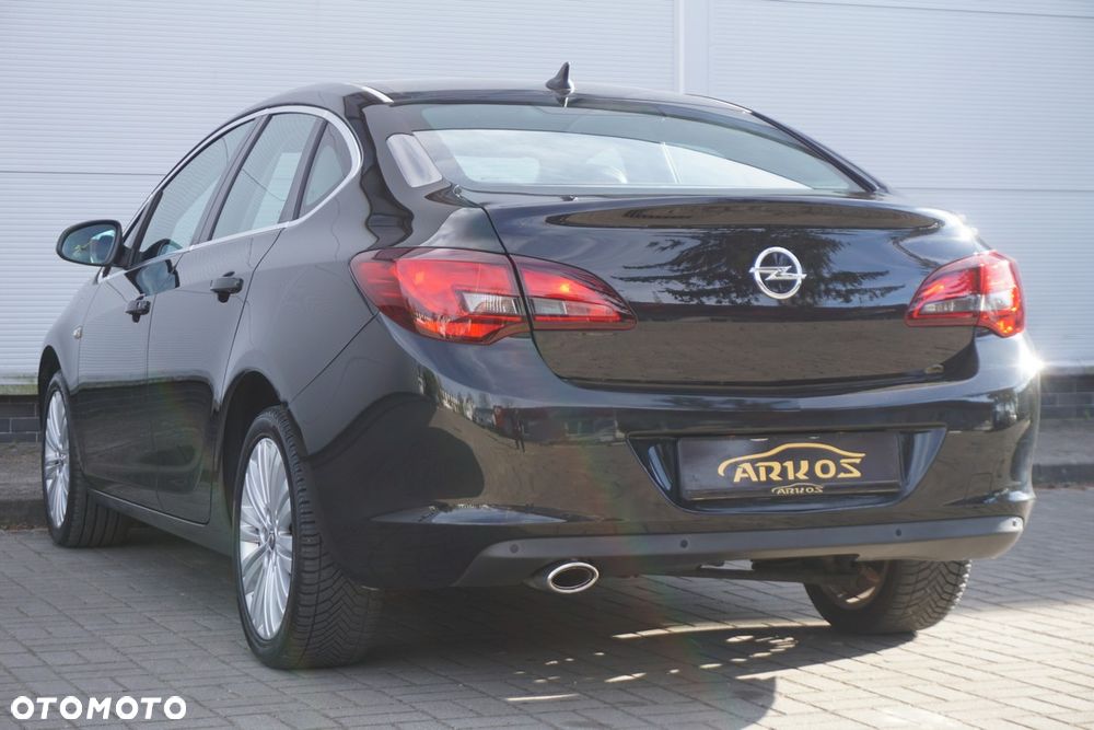 Opel Astra - 19