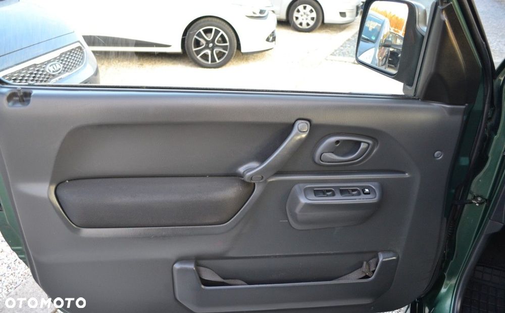 Suzuki Jimny 1.3 JX / Club - 23