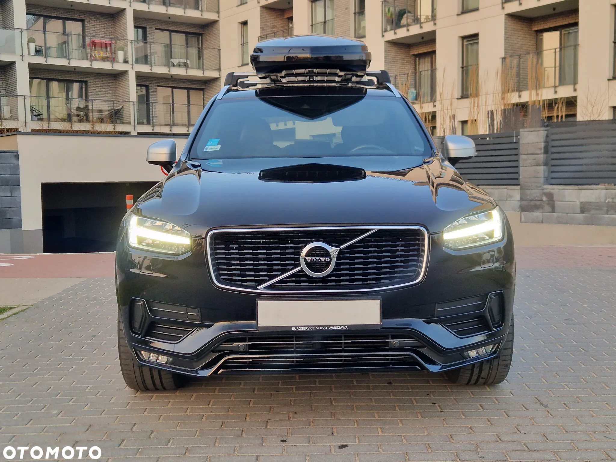 Volvo XC 90 D5 AWD R-Design - 4