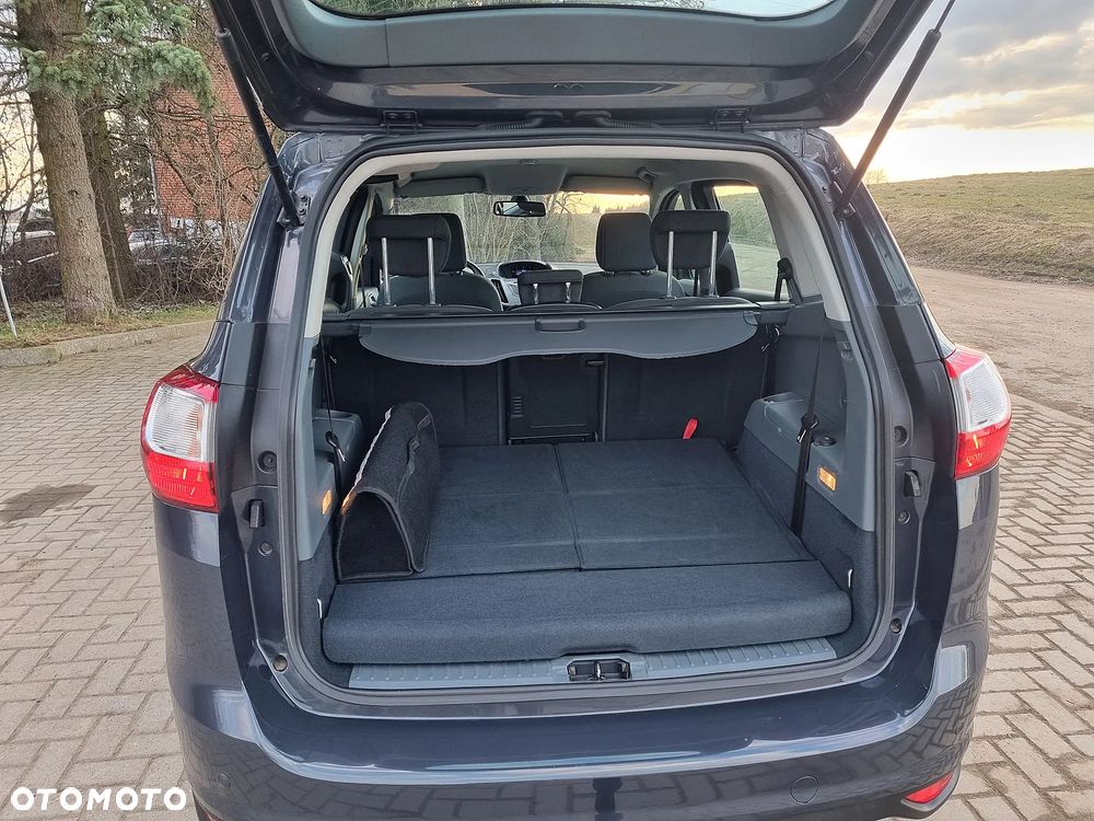 Ford Grand C-MAX - 18