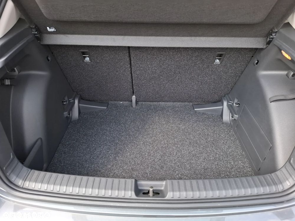 Skoda Fabia 1.5 TSI Drive DSG - 17