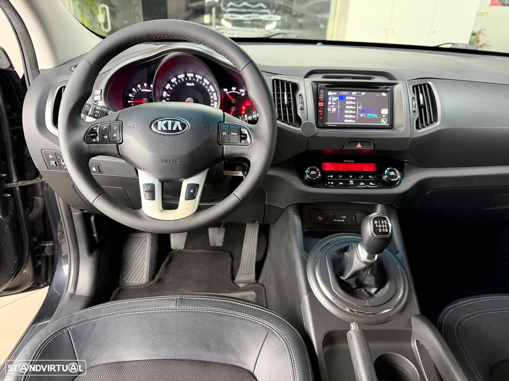 Kia Sportage 1.7 CRDi ISG LX - 17