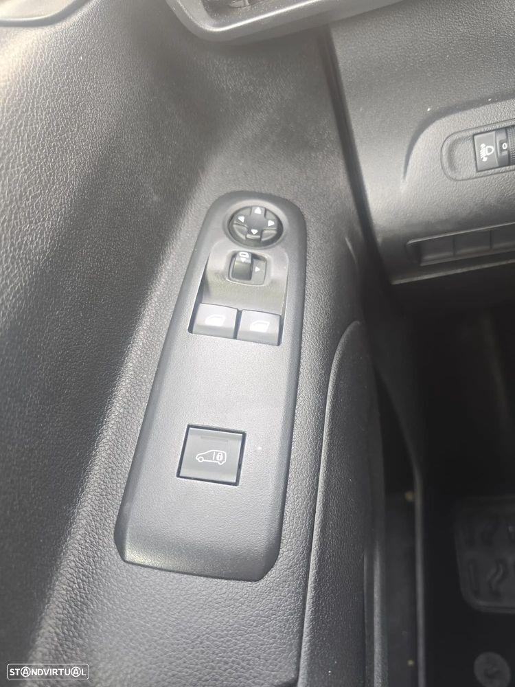Citroën BERLINGO LONGA - 15