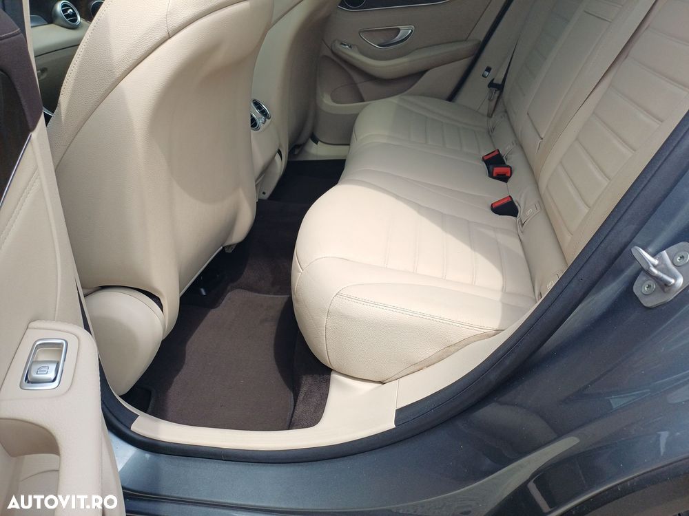 Mercedes-Benz GLC 220 d 4MATIC 9G-TRONIC Exclusive - 22