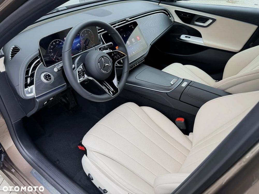 Mercedes-Benz Klasa E - 20