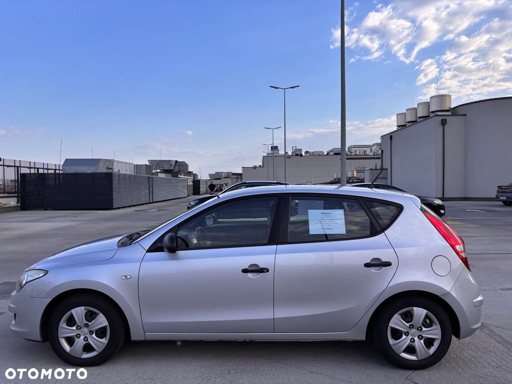 Hyundai i30 1.6 CRDi Classic + - 1