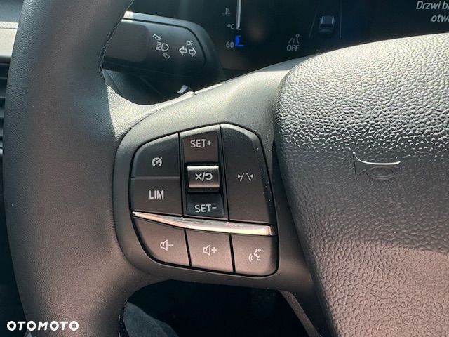 Ford Tourneo Courier 1.0 EcoBoost Titanium - 5