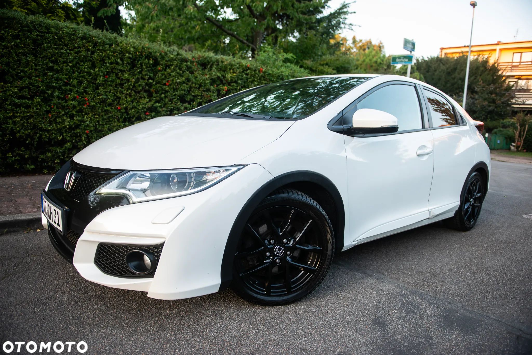 Honda Civic 1.8 i-VTEC Executive - 1