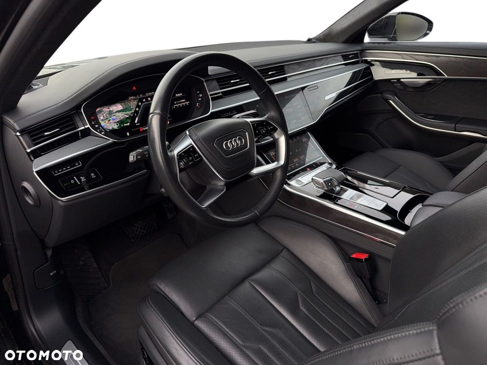 Audi A8 - 10
