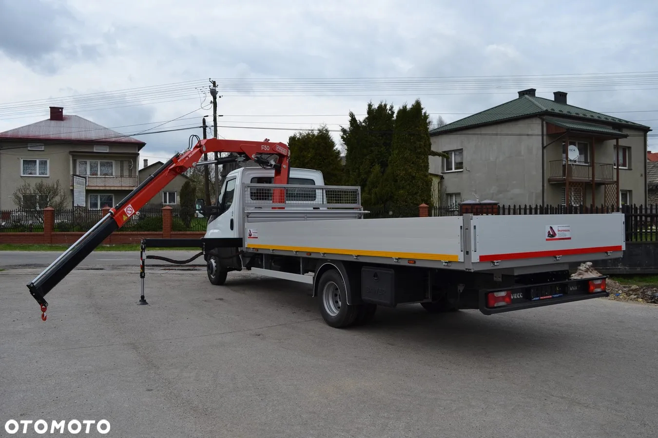 Iveco DAILY 72-180 Nowy żuraw HDS Fassi F40 HC 43A2 F50 Nowa skrzynia ładunkowa 72C18 70C18 65C - 17